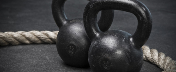 A kettlebell egyszerre aerob és anaerob edzésre ad lehetőséget, mellyel a keringési rendszert és az izomerő növekedést is támogatja.